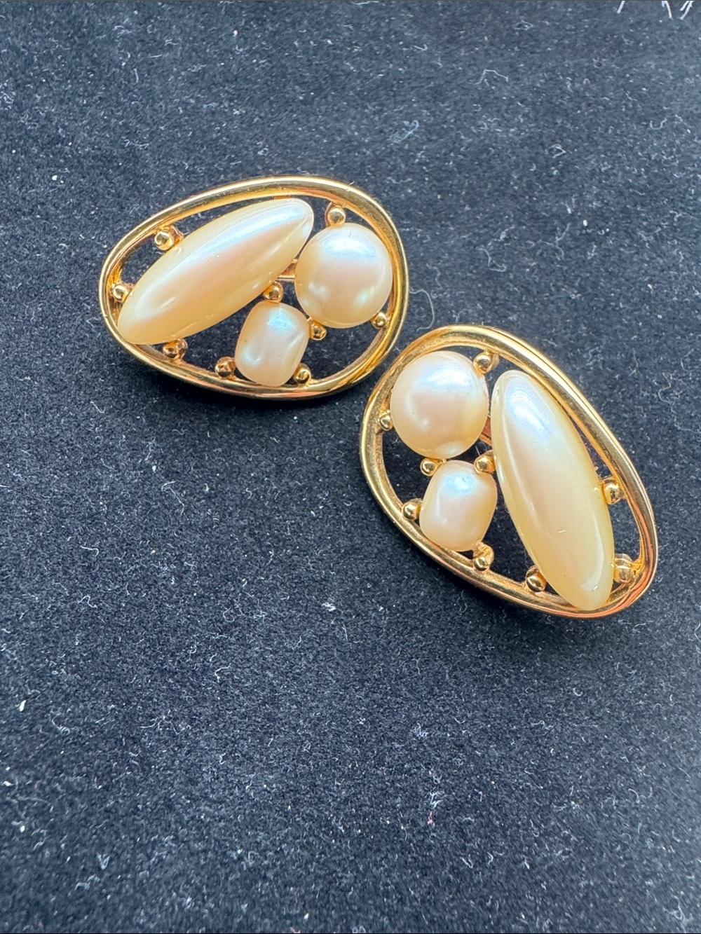 Vintage Givenchy Teardrop Earrings - Cream Pearlescent Stonesy